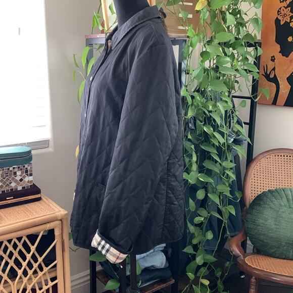 Burberry London Classic Black Diamond Quilted Snap Up Barn Jacket - Picture 2 of 12